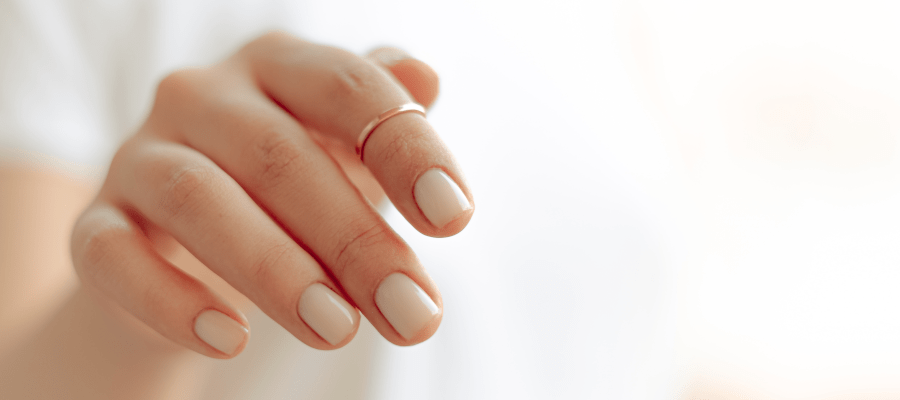 Jak zapuścić paznokcie